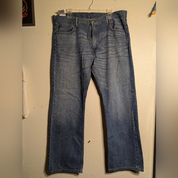 Levis Strauss Size 36x32 Blue Relaxed Fit Jeans for Effortless Style - Picture 1 of 12